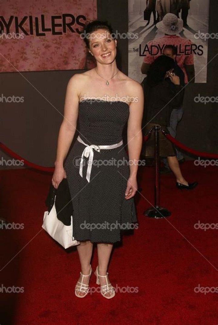 Molly Cookson – Celebsgraphy